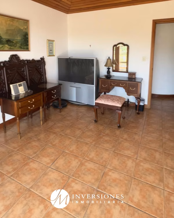 House for sale in residential area 16