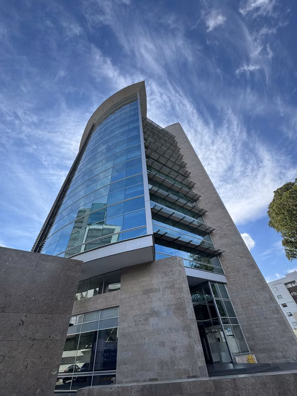 Oficina en venta Zona 15 Edificio Avante