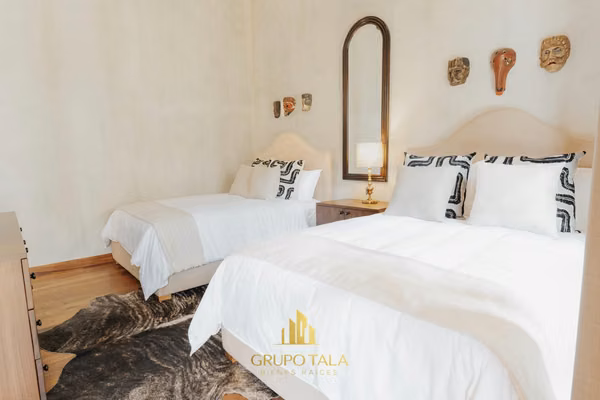 Premium House of 1 Level - 124; Entrance to Antigua Guatemala