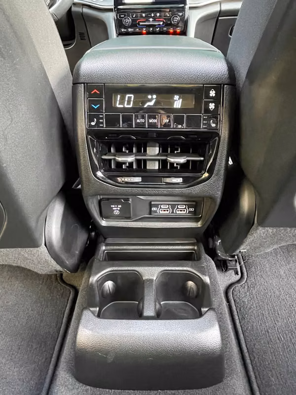 JEEP GRAND CHEROKEE L 4X4 LIMITED MODELO 2021 (línea 2022, 2023, 2024 y 2025)