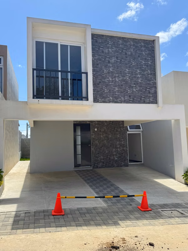 PROPERTY SALE IN VIEWS OF SANTA LUCIA LUPAS HIGH A FEW MINUTES OLD