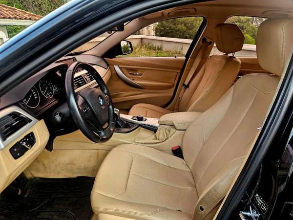 BMW 320i