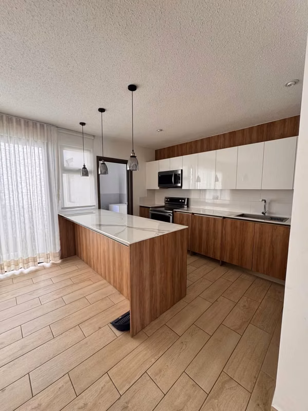 VENTA DE CASA DE 3 NIVELES EN Z. 16