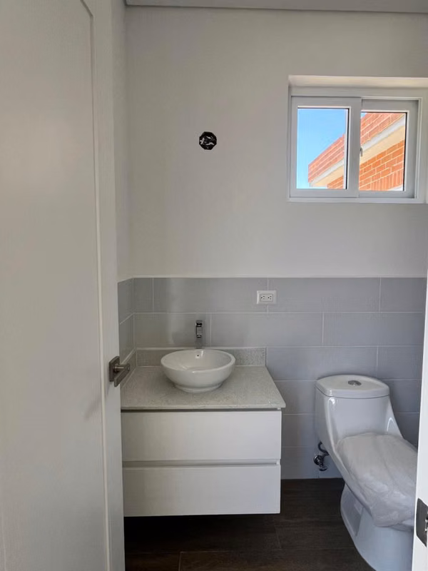 EXCLUSIVA CASA EN VENTA CONDOMINIO BUENAFUENTE