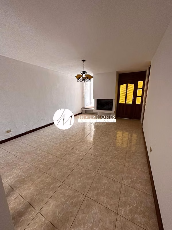 House for Sale in Zone 10
