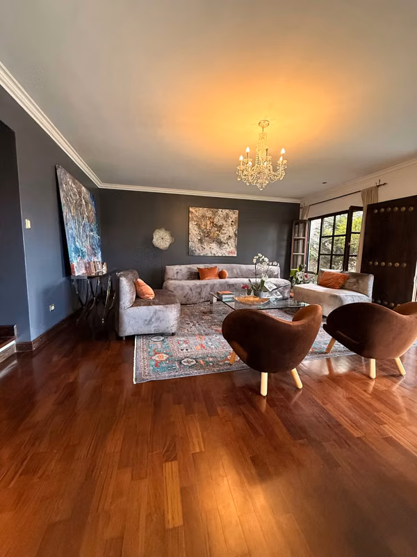 VENDO AMPLIA CASA RESIDENCIAL LOS DIAMANTES CAES KM. 16.5