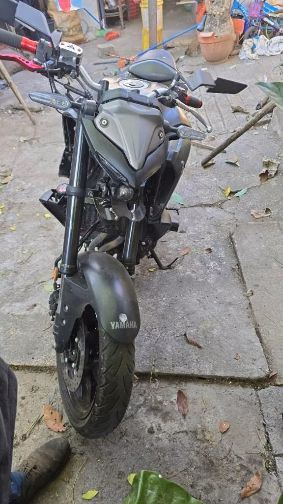 Vendo MT03 modelo 2023