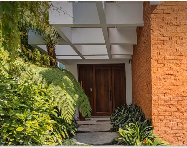 CASA EN VENTA ZONA 15