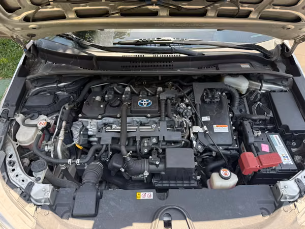 2022 Toyota Corolla Hybrid de agencia