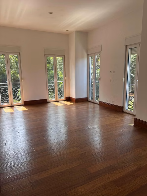 Alquilo exclusivo apartamento Vía 7 zona 10/ 2 habitaciones $3,900