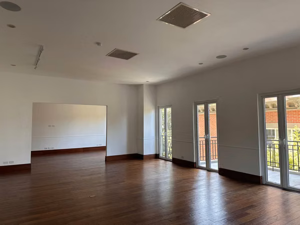 Alquilo exclusivo apartamento Vía 7 zona 10/ 2 habitaciones $3,900