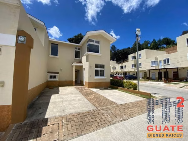 Vendo Casa en condominio en Santiago Sacatepéquez