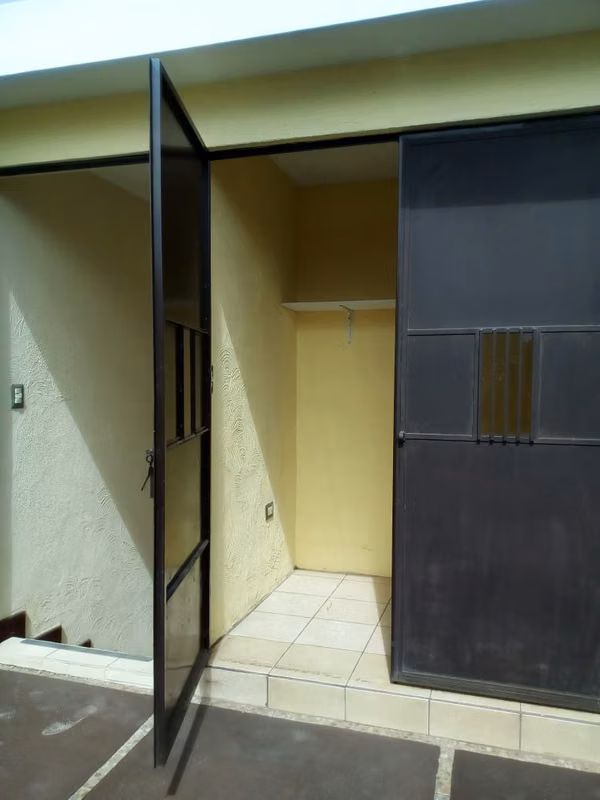 HOUSE FOR RENT IN VILLAS PALERMO, MIXCO