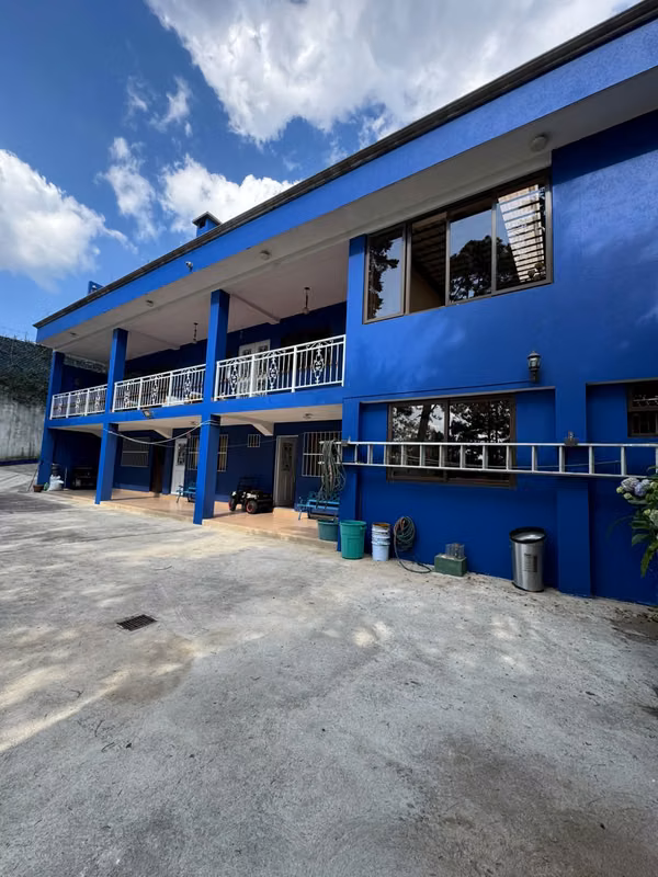 Casa en Venta y Renta Santa Catarina Pinula