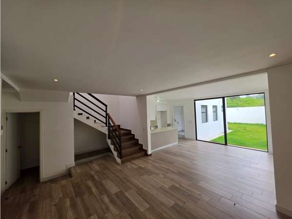 Casa en Venta km 22.5 Carretera a El salvador