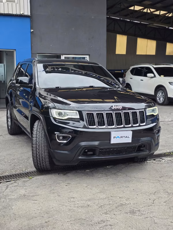 JEEP G. CHEEROKE LAREDO 4X4 2016 COLOR NEGRO