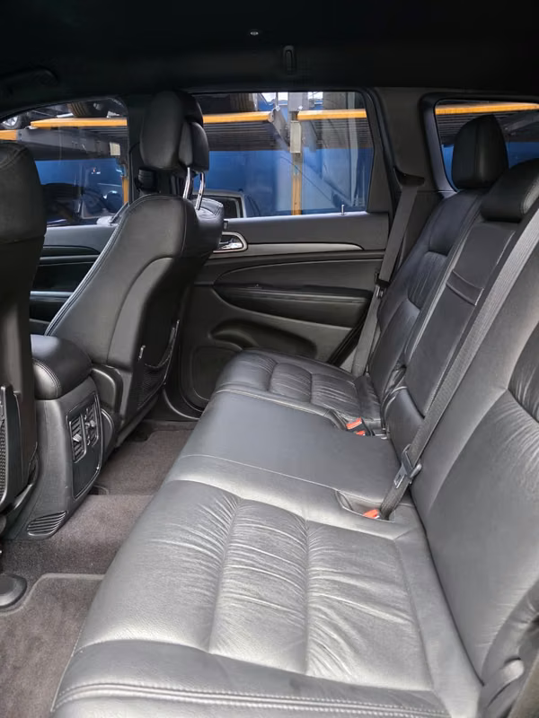 JEEP G. CHEEROKE LAREDO 4X4 2016 COLOR NEGRO