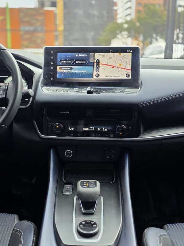NISSAN QASHQAI AWD 2024 COLOR BLANCO CON NEGRO