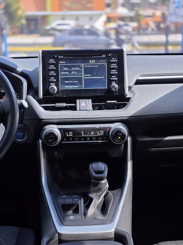 TOYOTA RAV4 HYBRID 2023 COLOR GRIS METALICO