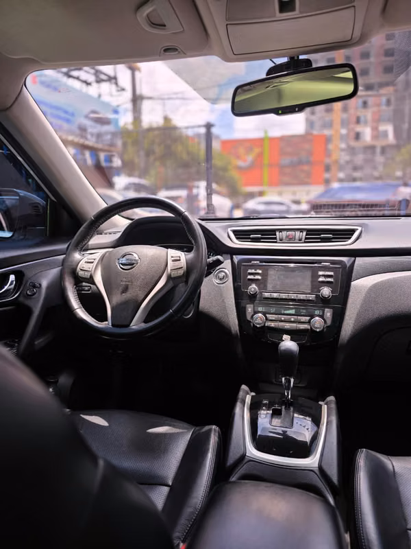 NISSAN X-TRAIL 4X4 2017 COLOR BLANCO