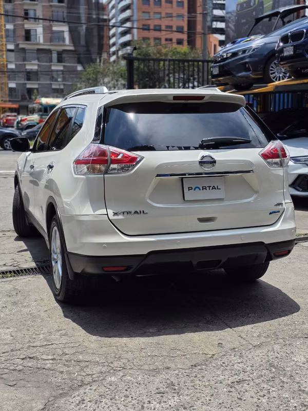 NISSAN X-TRAIL 4X4 2017 COLOR BLANCO