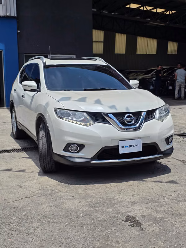 NISSAN X-TRAIL 4X4 2017 COLOR BLANCO