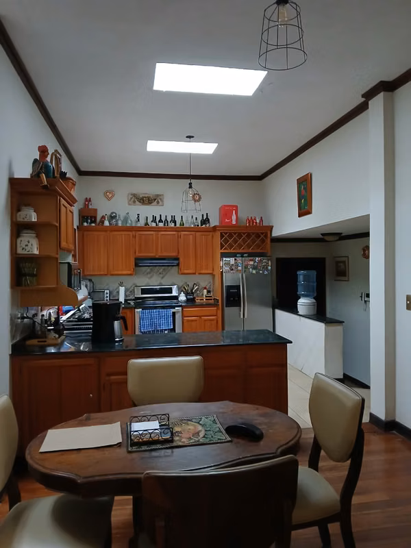 Exclusive house with pool in La Montaña area 16
