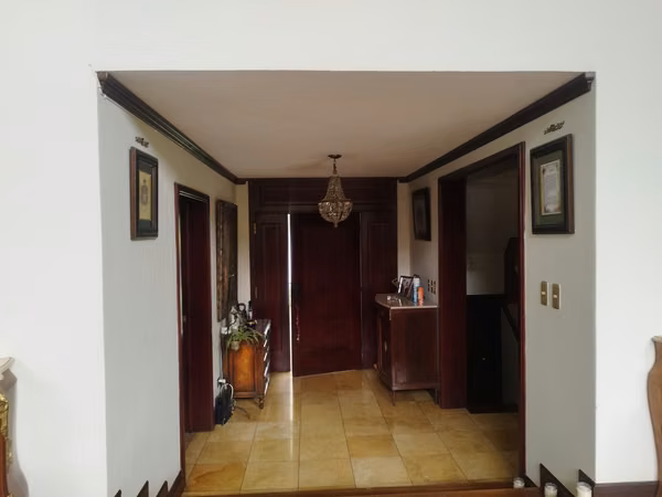 Exclusive house with pool in La Montaña area 16