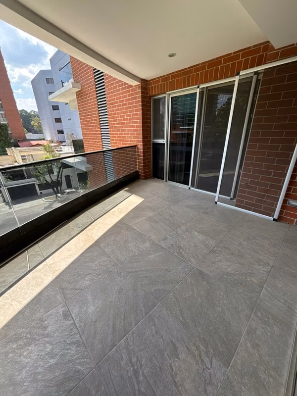 APARTMENT IN SANTA SOFÍA ZONE 10 – 3 BED WITH A/C + BALCONY WITH BBQ