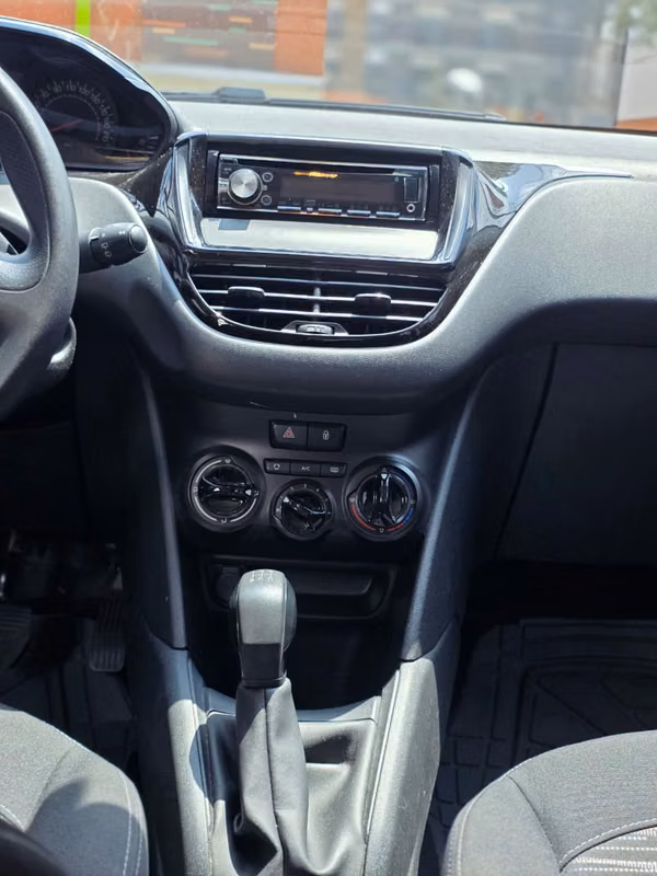 PEUGEOT 208 2014 COLOR GRIS SHARK