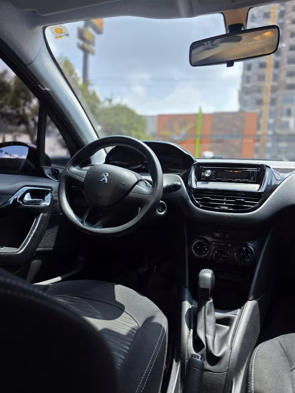 PEUGEOT 208 2014 COLOR GRIS SHARK