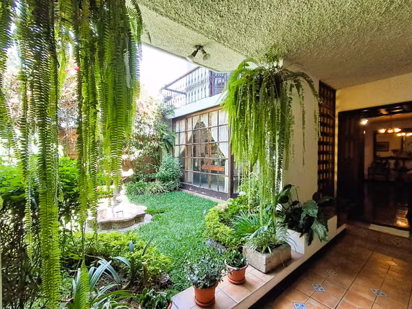 Sell house in area 16 Colonia Lourdes 5 Rooms $545,000