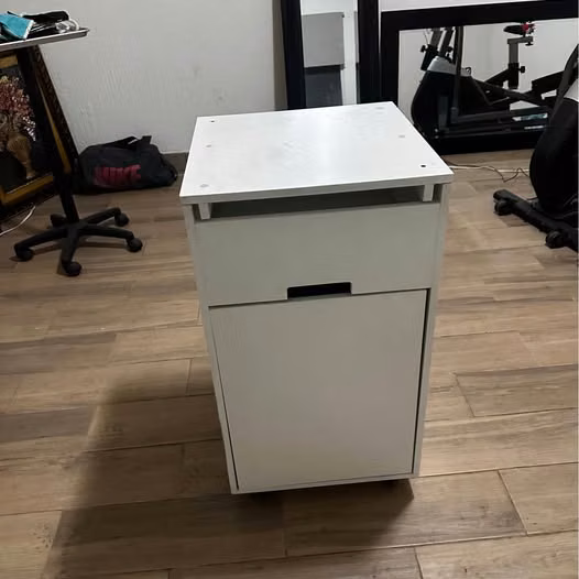 White Multipurpose with Rodes