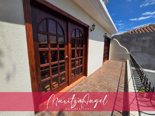 HOUSE FOR SALE IN ANTIGUA GUATEMALA
