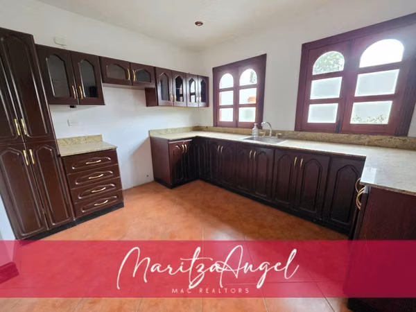 HOUSE FOR SALE IN ANTIGUA GUATEMALA