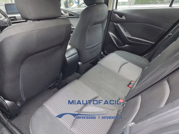 Mazda 3 Sport Hatchback 2015