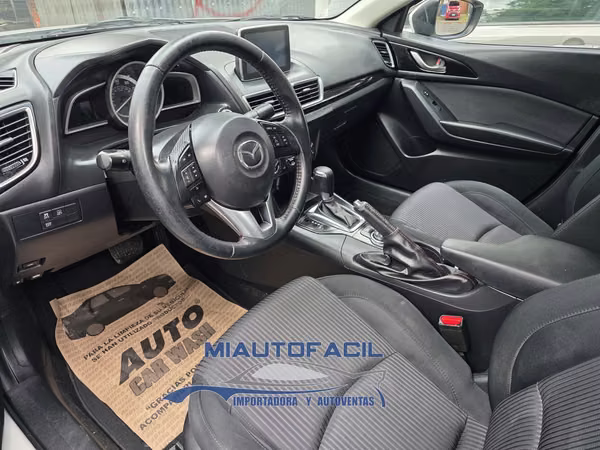 Mazda 3 Sport Hatchback 2015