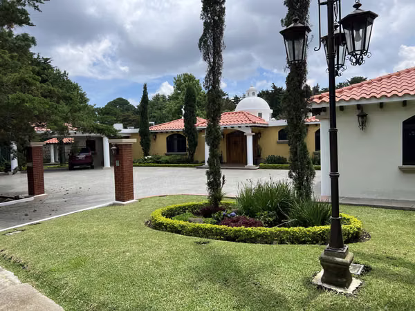 Live the Casa & Campo Dream! Stunning One-Level Residence for Sale