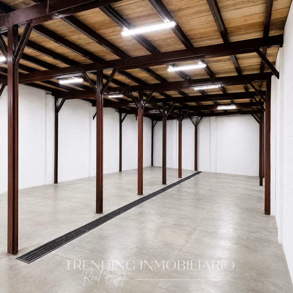 Bodega en renta zona 5 La Palmita de 400 m² + parqueo exterior