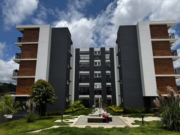 Apartment in Zone 16 Senderos