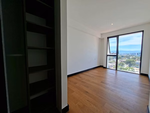 APARTAMENTO EN MARISCAL ZONA 11