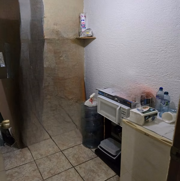 Venta de oficina en zona 9, edificio Torre Cristal, Guatemala