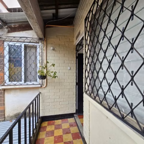 Apartamento con Local en Venta Zona 21 Col Justo Rufino