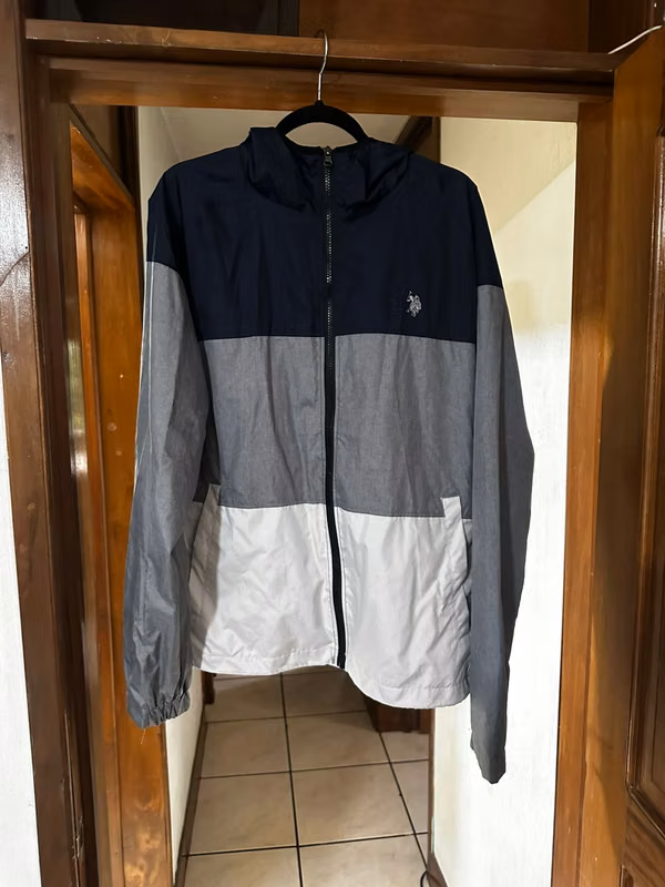 Chumpa U.S. Polo Assn. Original – Talla: Large - Nueva