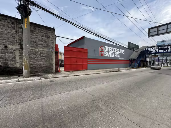 Ofibodega en renta sobre la Roosevelt