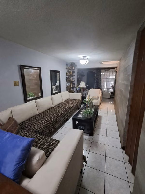 AMPLIA CASA EN VENTA EN KAMINAL JUYU 2 ZONA 7