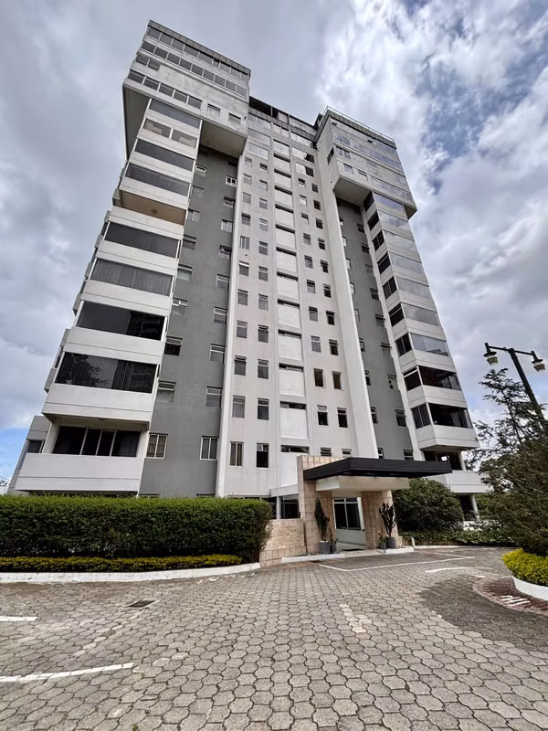 APARTMENT IN RENT IN AREA 15 CONVISTA BUILDING