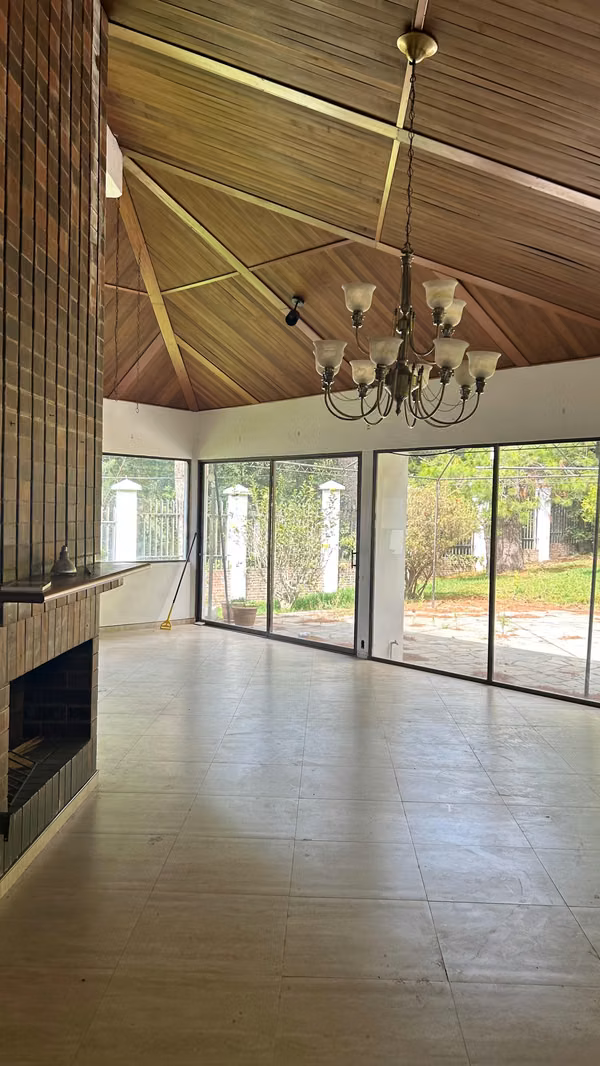SALE HOUSE IN CASTLE WORK