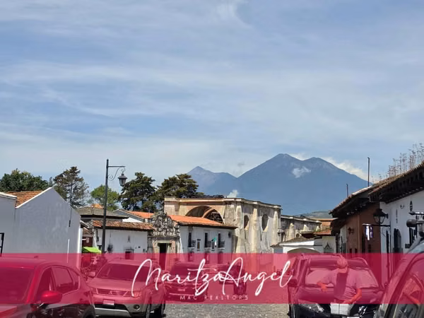 CASA /LOCAL EN RENTA EN ANTIGUA  GUATEMALA