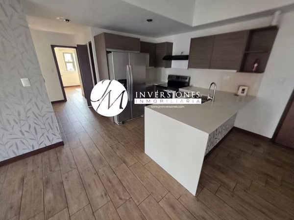 Apartamento en Renta de 3 dormitorios en zona 10